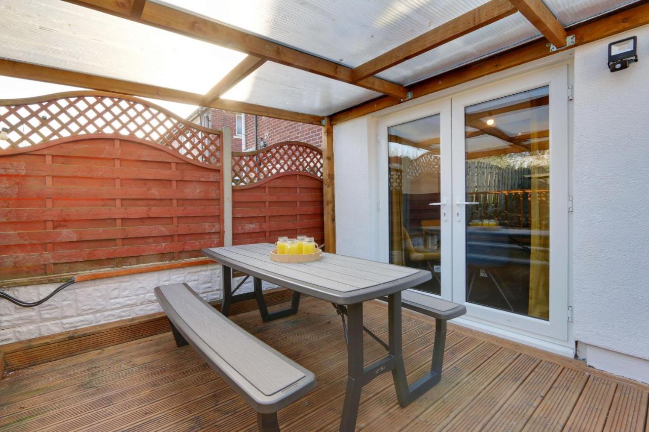 #Upmarket, Exceptional 4 Bed House, With Free Parking, Close To Amenities And Supermarkets Sheffield Exterior foto
